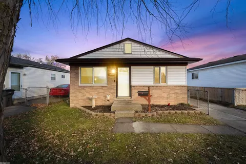 20481 Vermander, Clinton Township, MI 48035