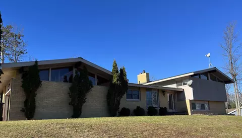 101 Jefferson, Niagara, WI 54151