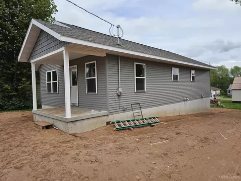 175 Silver, Ishpeming, MI 49849 photo 3