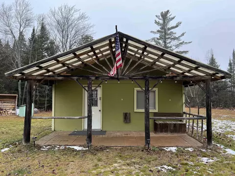 4177 N N Riv, Gulliver, MI 49854