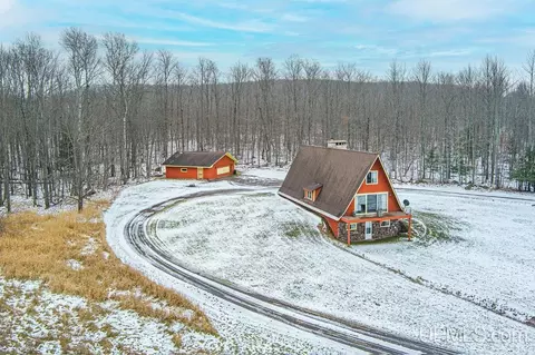 n11010 Junet Road, Ironwood, MI 49938