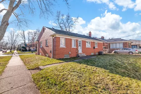 1676 Aline, Grosse Pointe Woods, MI 48236 photo 21