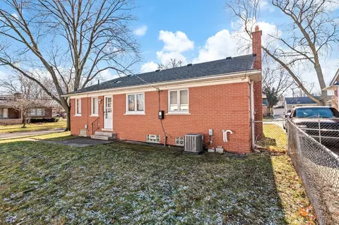 1676 Aline, Grosse Pointe Woods, MI 48236 photo 20