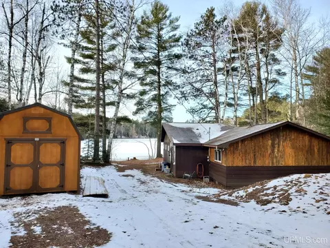 900 W Bilsky Lk, Gwinn, MI 49841