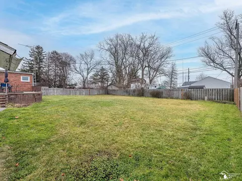 1138 Bentley, Monroe, MI 48162 photo 34