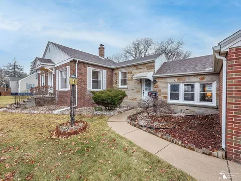 1138 Bentley, Monroe, MI 48162 photo 33