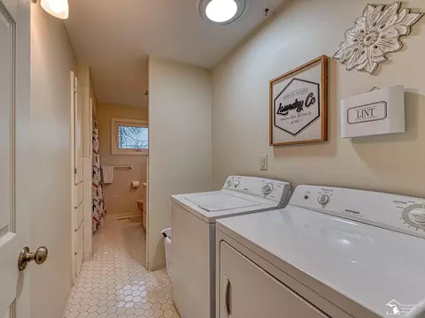 1138 Bentley, Monroe, MI 48162 photo 25