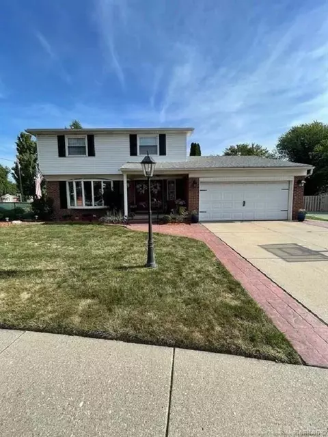 10057 Northway, Allen Park, MI 48101