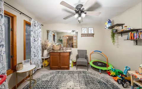 365 Colonial, Algonac, MI 48001 photo 11