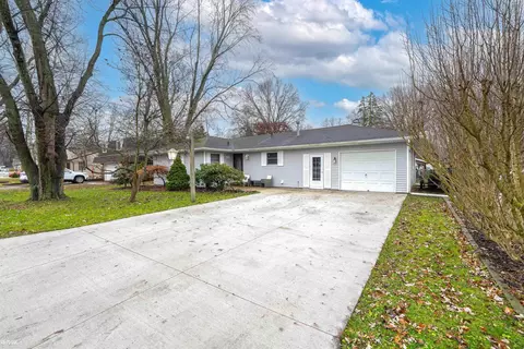 365 Colonial, Algonac, MI 48001 photo 18