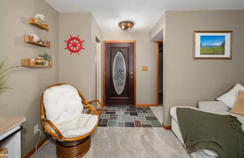 365 Colonial, Algonac, MI 48001 photo 2