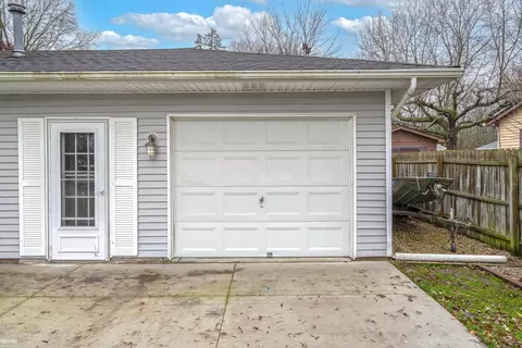 365 Colonial, Algonac, MI 48001 photo 20