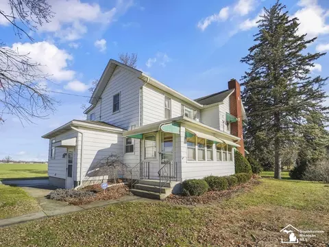 1802 M-151, Erie, MI 48133