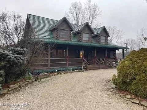 8828 Meskill, Columbus, MI 48063