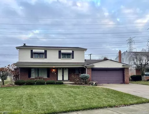 31654 Palomino Dr, Warren, MI 48093