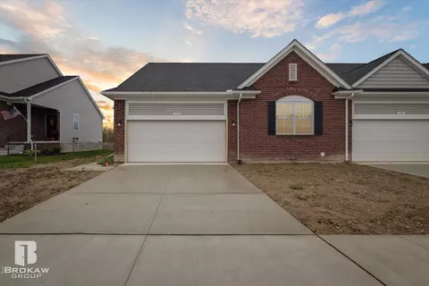 1415 Lincoln, Lapeer, MI 48446