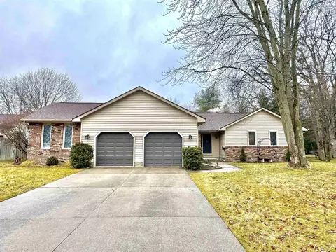 6106 Oak Mdws, Midland, MI 48640