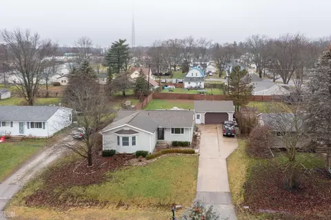 205 S Lester, Capac, MI 48014 photo 3
