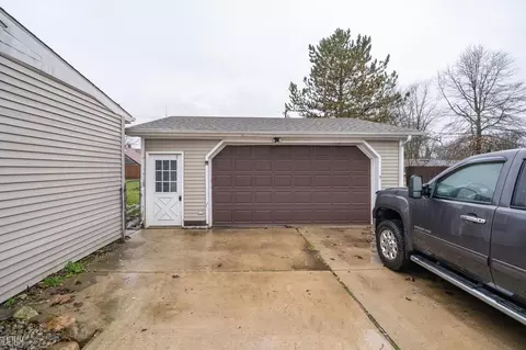 205 S Lester, Capac, MI 48014 photo 32