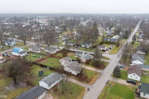 205 S Lester, Capac, MI 48014 photo 6