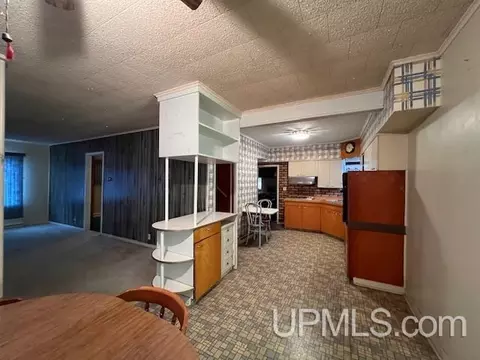 710 Prospect, Munising, MI 49862 photo 8