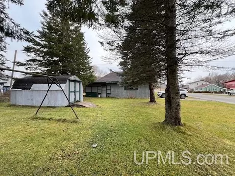 710 Prospect, Munising, MI 49862 photo 32