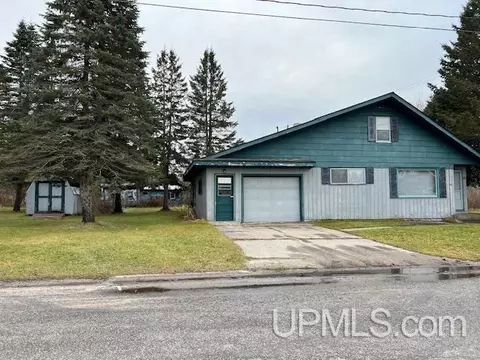 710 Prospect, Munising, MI 49862 photo 33