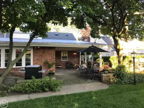 1046 Harvard, Grosse Pointe Park, MI 48230 photo 30