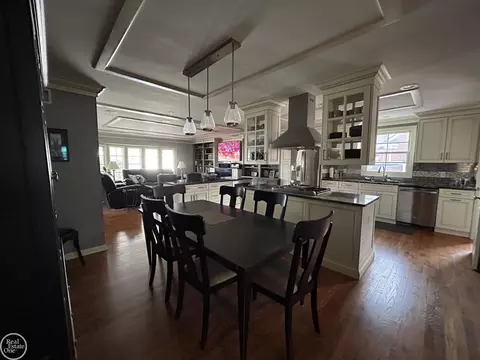 1046 Harvard, Grosse Pointe Park, MI 48230 photo 14