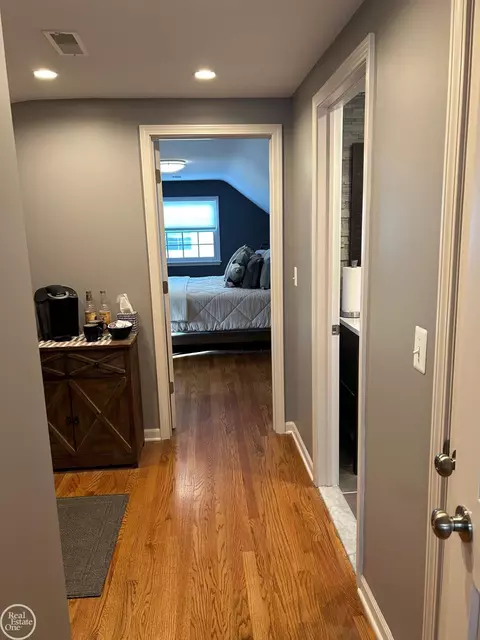 1046 Harvard, Grosse Pointe Park, MI 48230 photo 21
