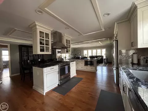 1046 Harvard, Grosse Pointe Park, MI 48230 photo 13