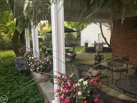 1046 Harvard, Grosse Pointe Park, MI 48230 photo 32
