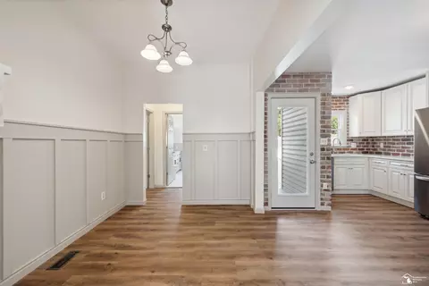 311 E Noble, Monroe, MI 48162 photo 7