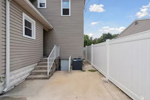 311 E Noble, Monroe, MI 48162 photo 50
