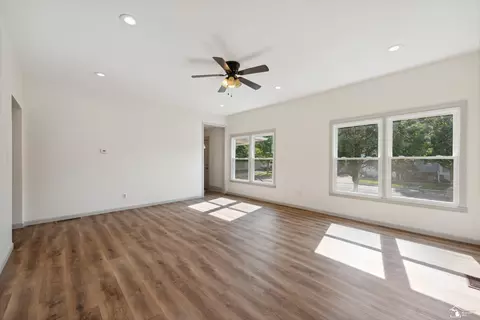 311 E Noble, Monroe, MI 48162 photo 37