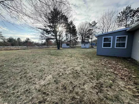 Exterior - 4075 W Pratt Lk, Gladwin, MI 48624 photo 9 of 14