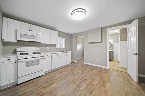 712 N Locust, Adrian, MI 49221 photo 12