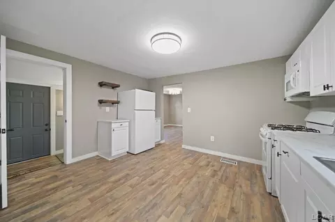 712 N Locust, Adrian, MI 49221 photo 14