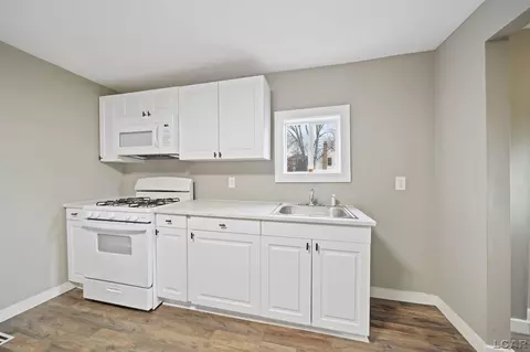 712 N Locust, Adrian, MI 49221 photo 13