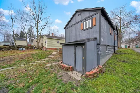 712 N Locust, Adrian, MI 49221 photo 30