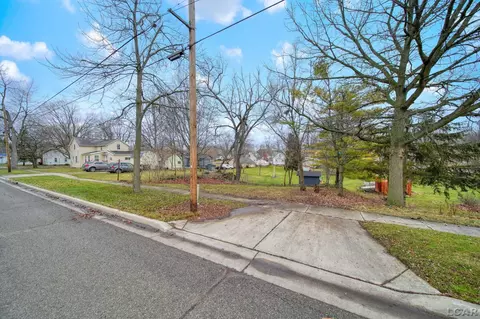 712 N Locust, Adrian, MI 49221 photo 40