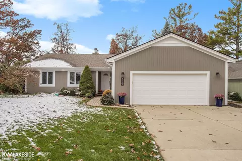 329 Park, Lake Orion, MI 48362