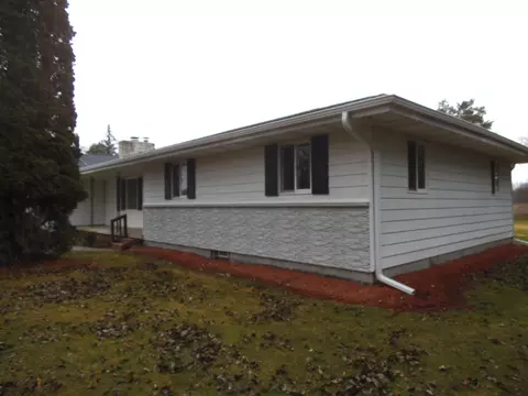 435 Wetters, Kawkawlin, MI 48631 photo 2