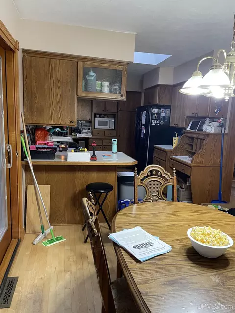 6821 M75, Escanaba, MI 49829 photo 6