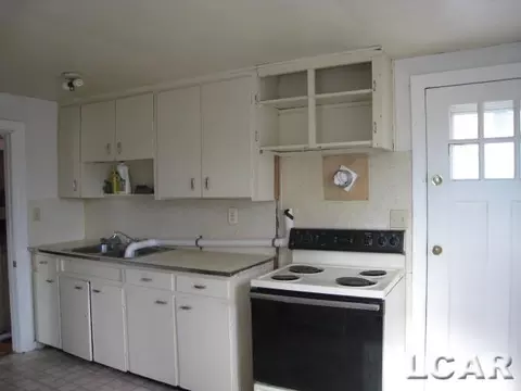 129 Bates, Jackson, MI 49202 photo 30