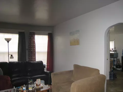 129 Bates, Jackson, MI 49202 photo 22