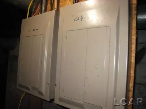 129 Bates, Jackson, MI 49202 photo 58