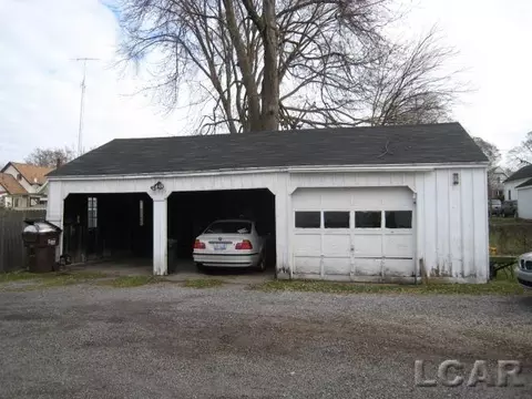 129 Bates, Jackson, MI 49202 photo 5