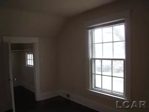 129 Bates, Jackson, MI 49202 photo 48