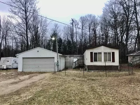265 W Long Lk, Harrison, MI 48625